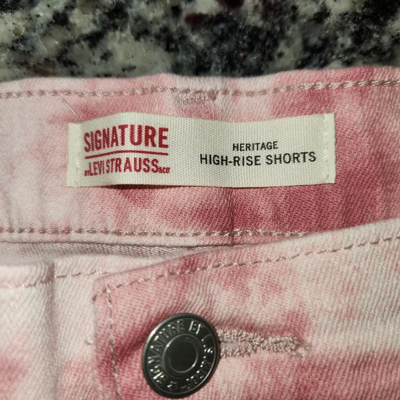 Levi's Pink And White Tie-Dye Heritage High Rise Short Size 16 - Picture 3 of 5